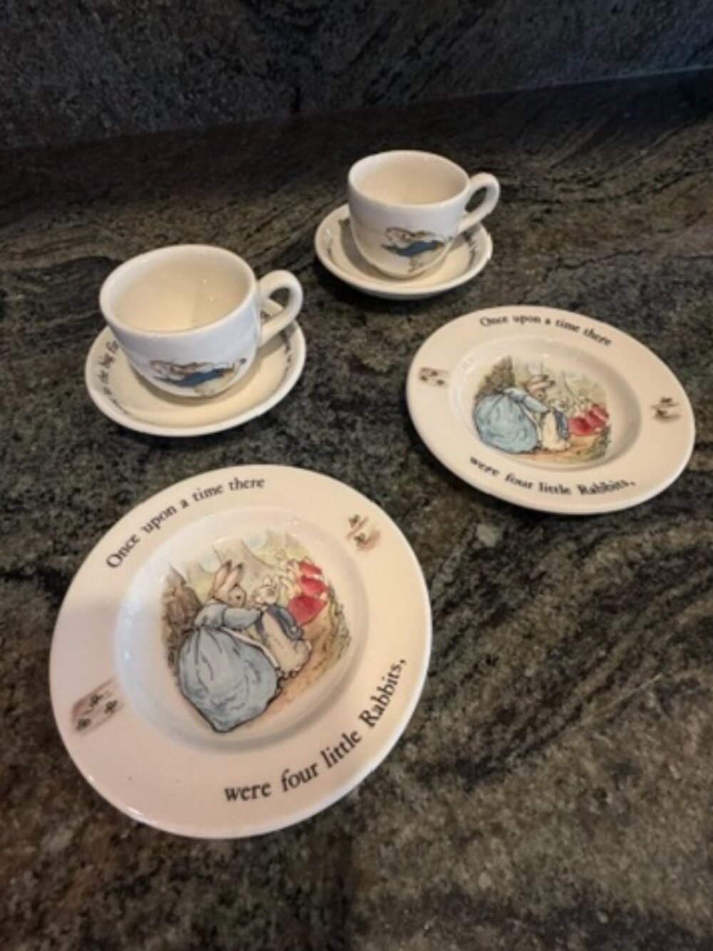 VTG WEDGWOOD 6 Piece Peter Rabbit Child's Teacup Set with Flatware